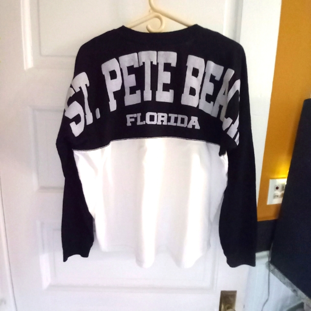 New ST PETE BEACH LS TEE Med